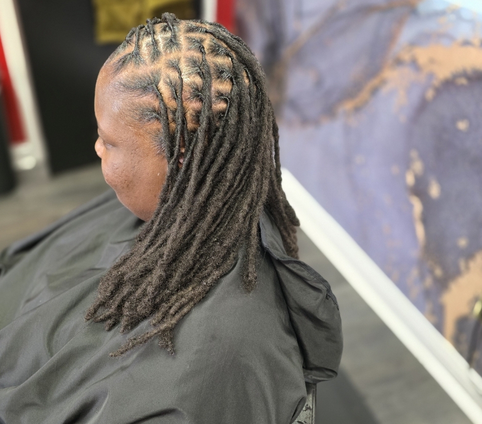 Retwist Only (Shoulder-Length) at Locs of Love in Chattanooga, TN
