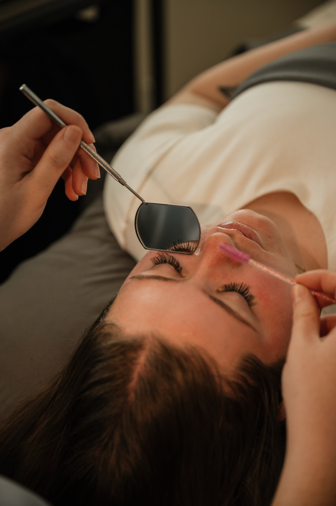 Lash Extension Removal