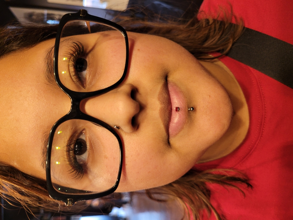 Vertical Labret