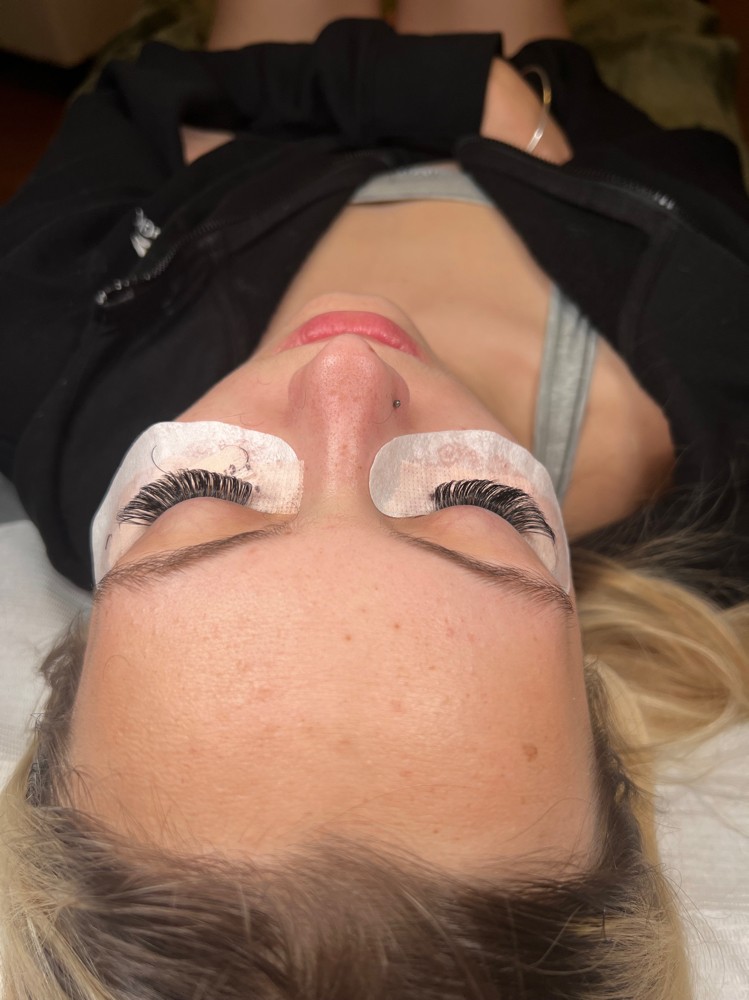 Foreign Fill at Ashlashbeauty in Akron, PA