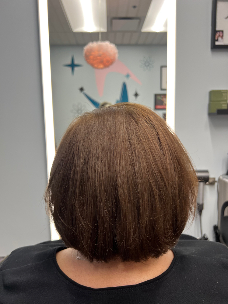 Woman’s Cut and Retouch