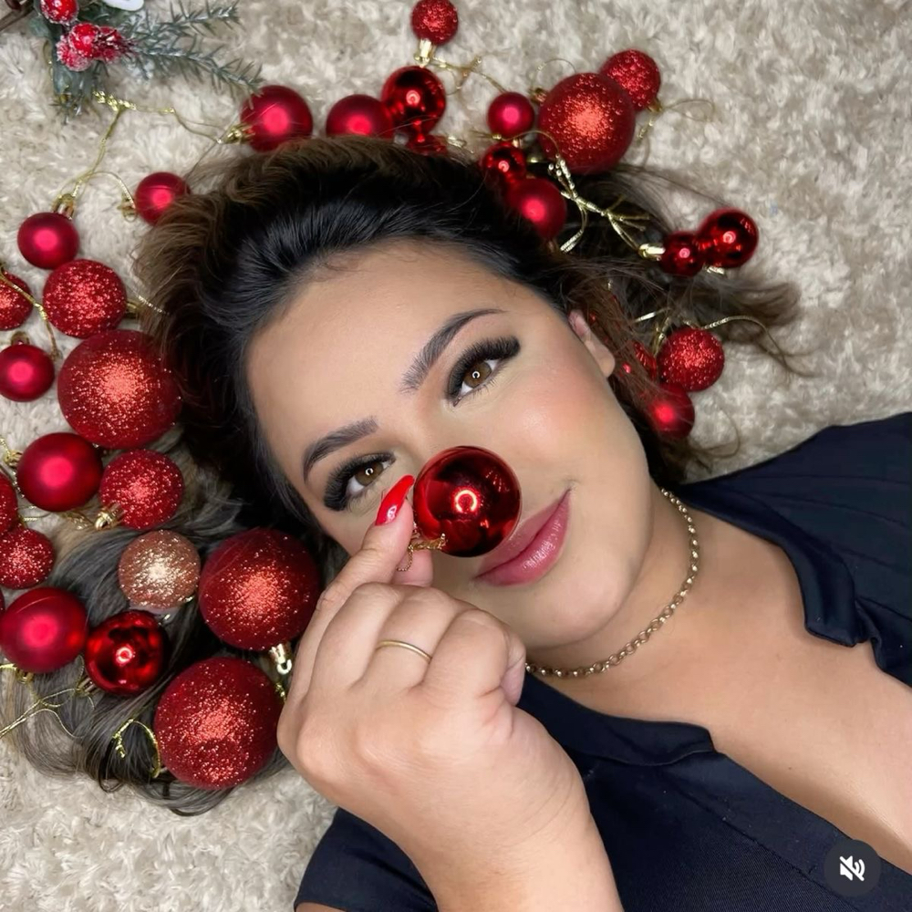 Lashes Under The Tree 🎄