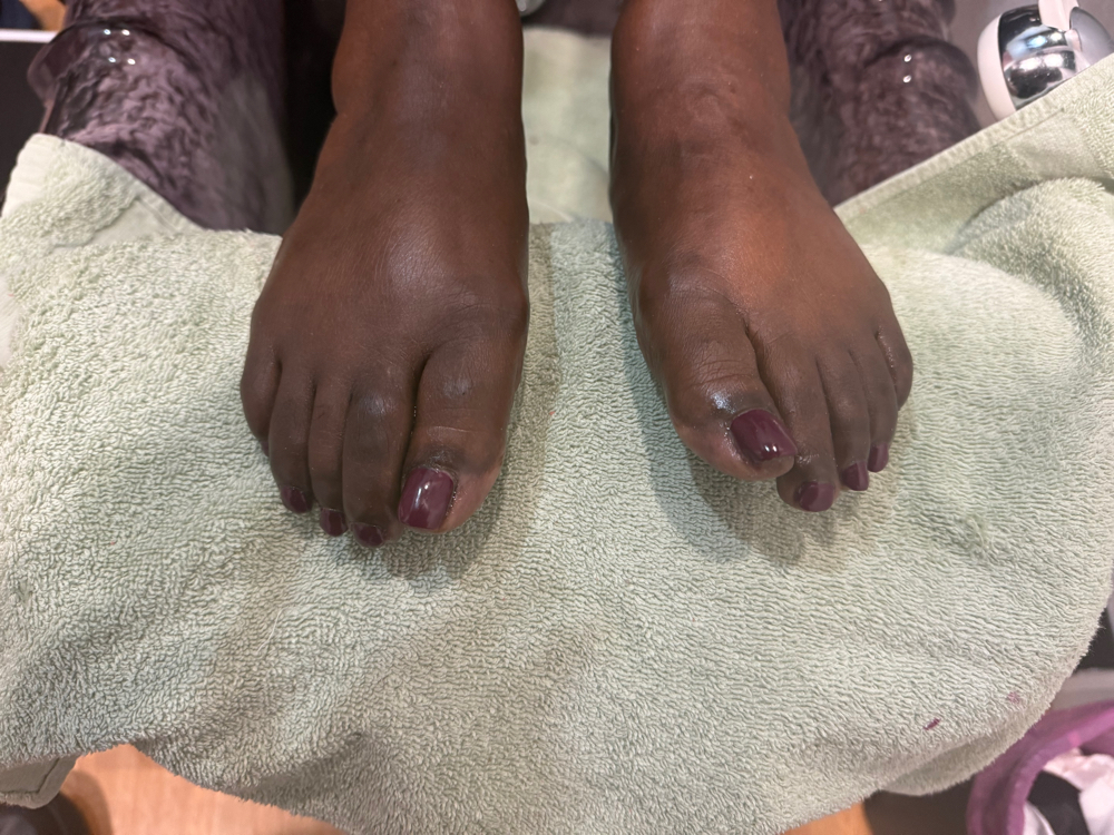 Gel Polish Over Toes With Cut Down