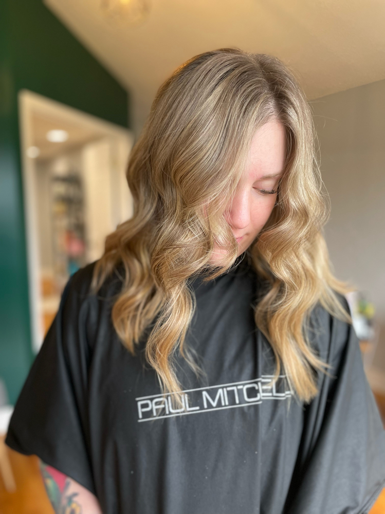 Touch Up at beautybyashleysmith in Bourbonnais, IL