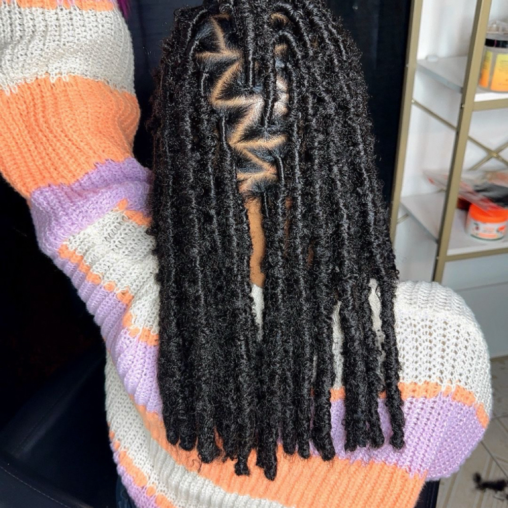 Butterfly Locs Bob at Vanouhair beauty in Philadelfia, PA