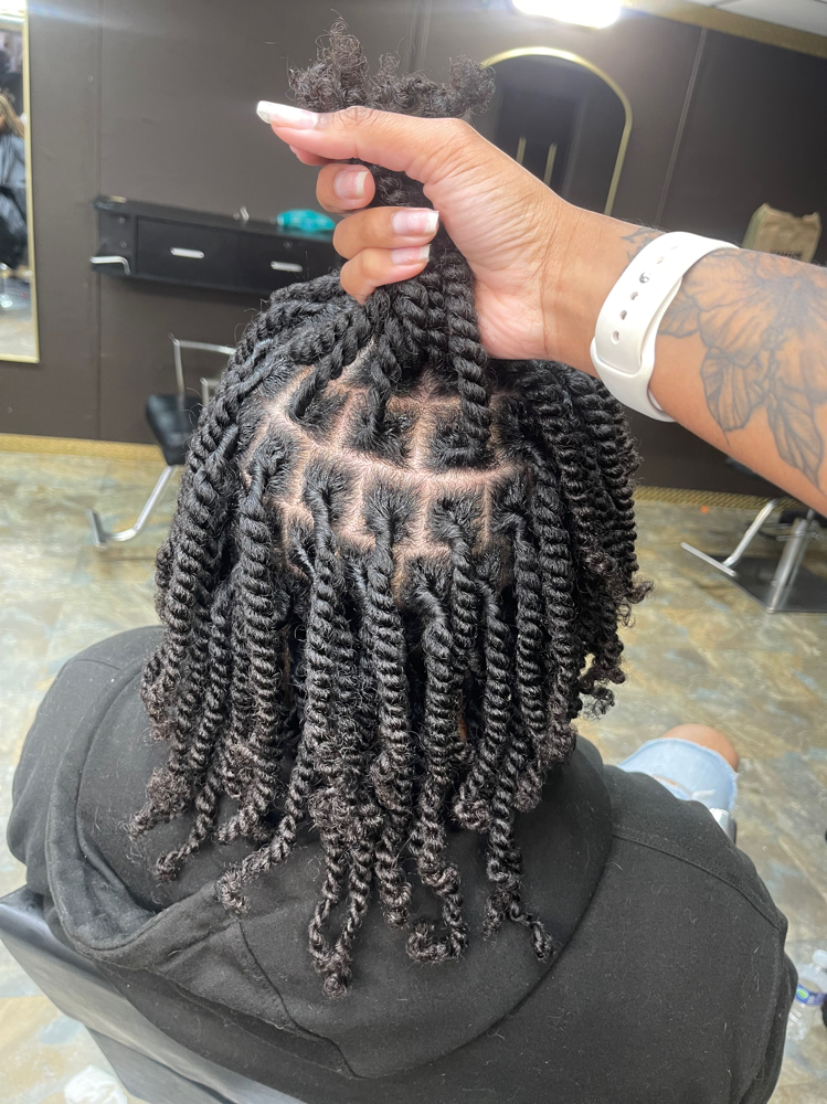 Starter Locs at Driashairstudio in Bedford, TX