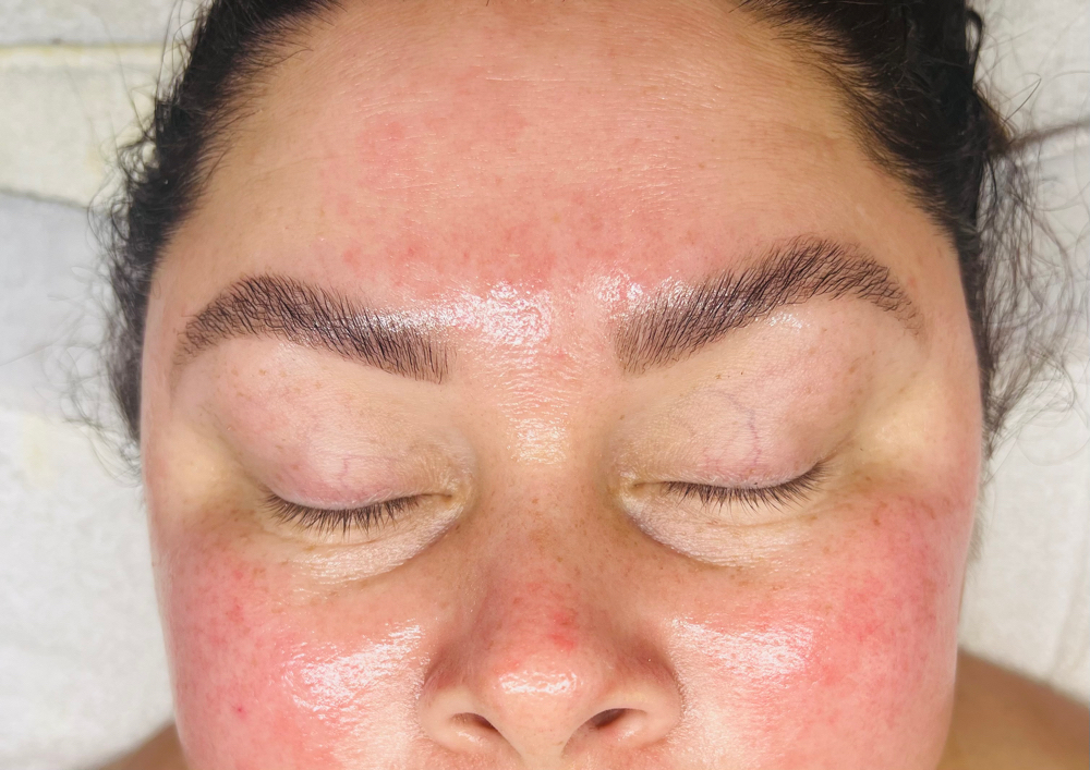 Brow Lamination & Tint