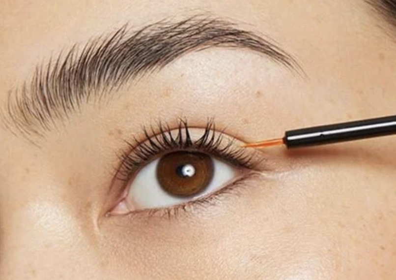 Removal / Lash Diet at HEAVENLY LASH SPA in Libertyville, IL