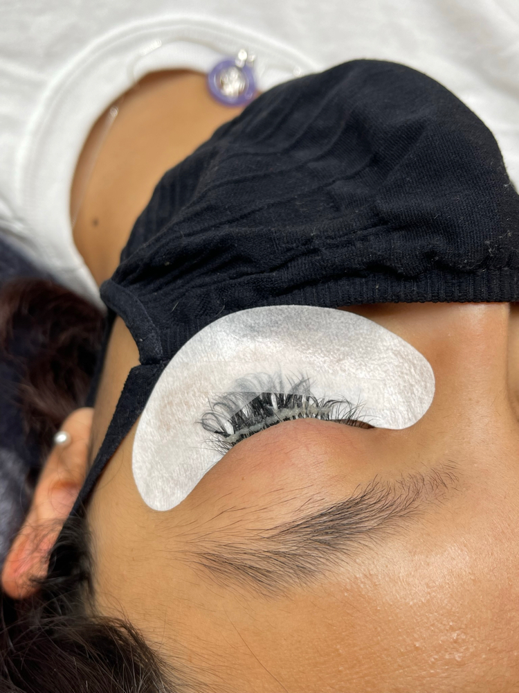 Eyelash extensions removal