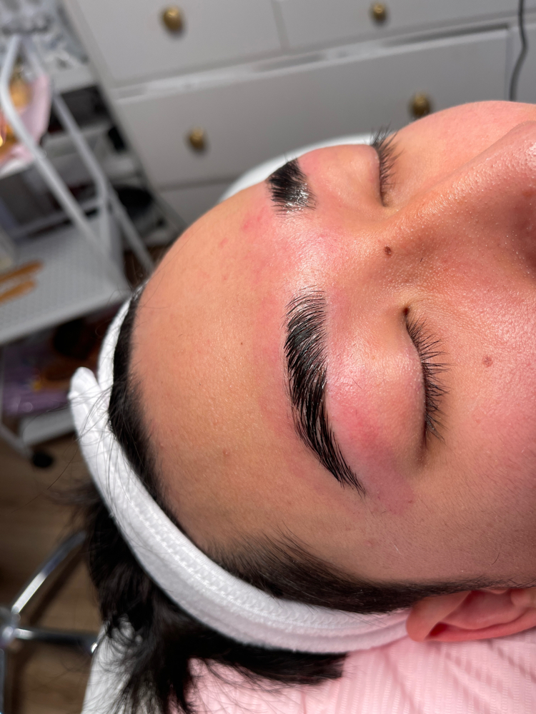 EYEBROW TINT AND SHAPING