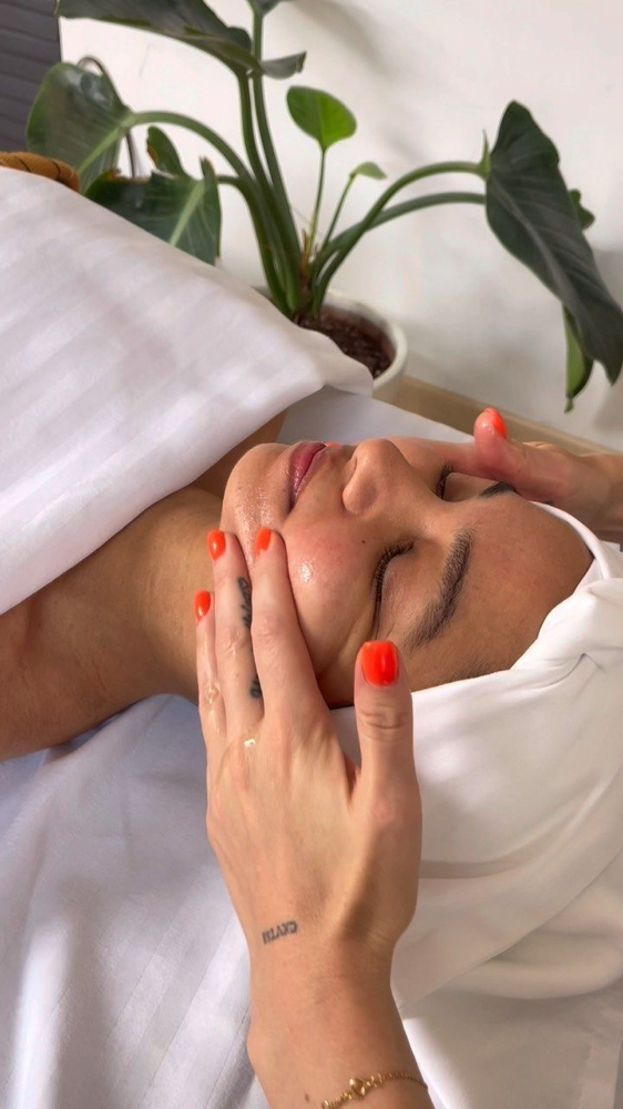 Facial Lifting