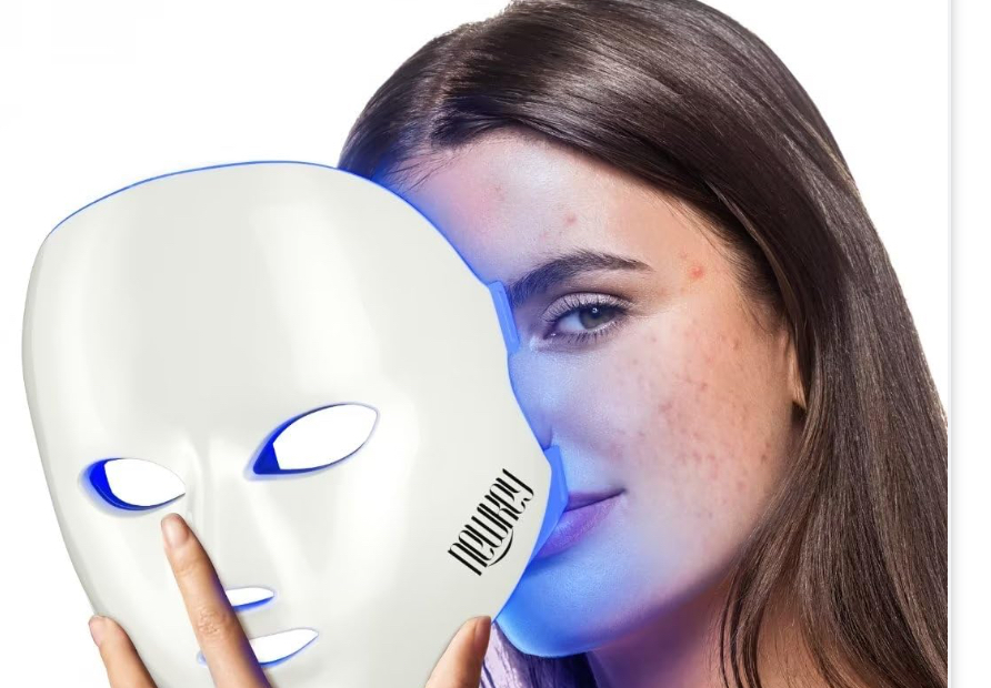 LED LIGHT THERAPY COMPLIMENTARY WITH ALL FACIALS (a $35 savings)