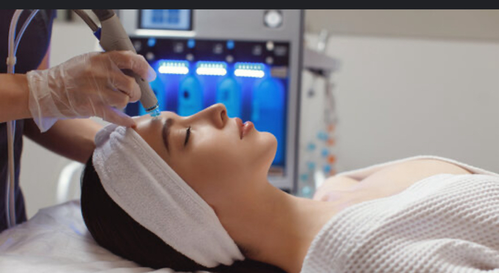 Hydra Facial