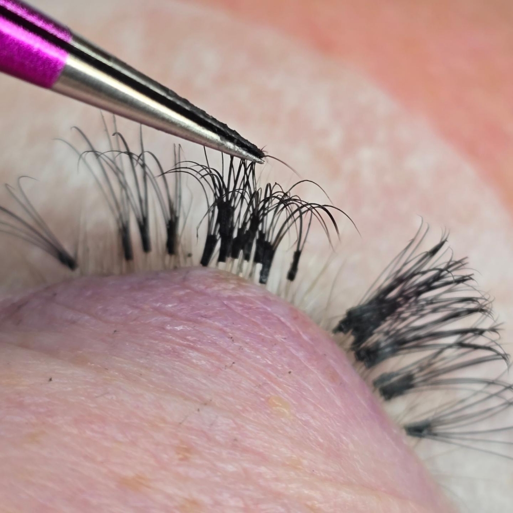 Lash Extension Removal