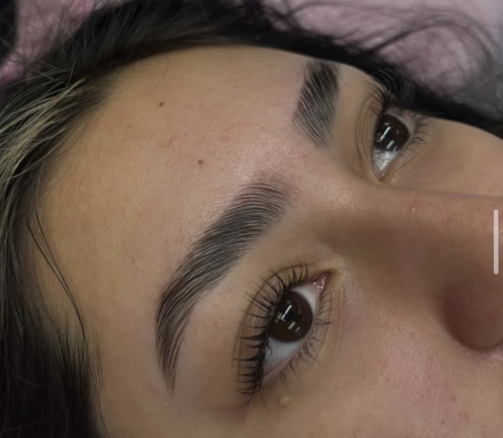 BROW LAMINATION & SHAPE