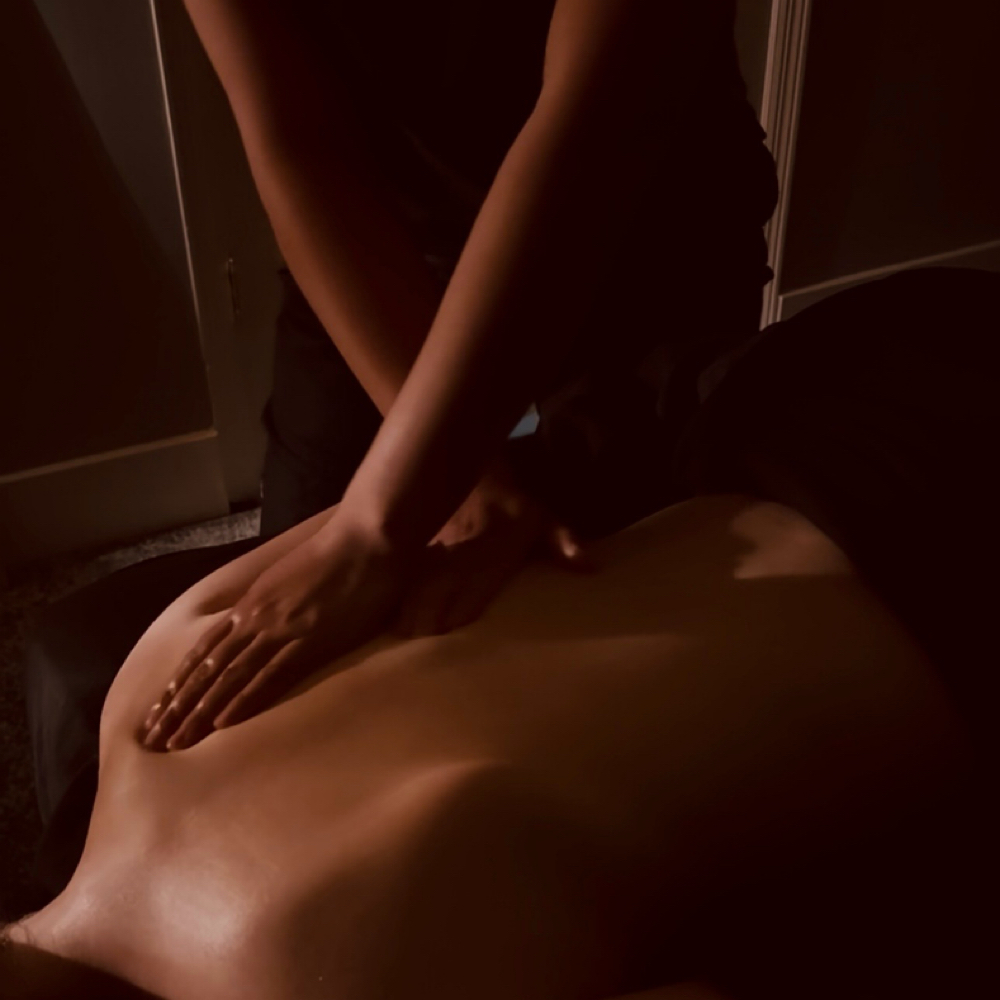 90 min Therapeutic Massage at Fingers N Faces hair salon and nail spa. in Villa Park, IL