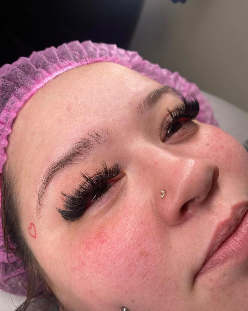 Lash Strip Look