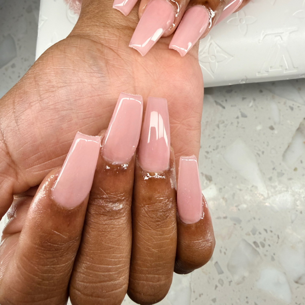 Medium Basic Set (Any Color) at Lele’s House of Nails in Durham, NC
