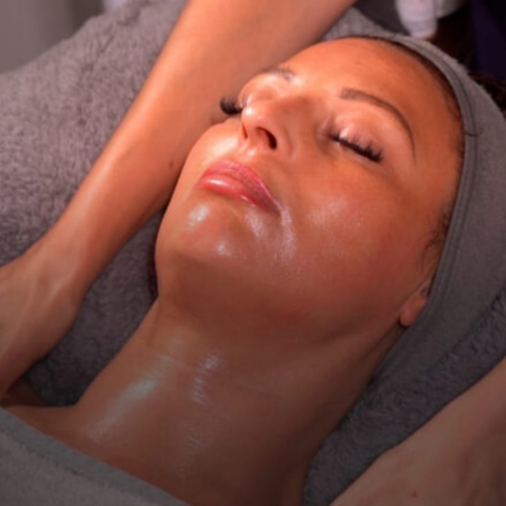 Lymphatic Drainage Facial Massage at Bodyrenew Day Spa in Naples, FL