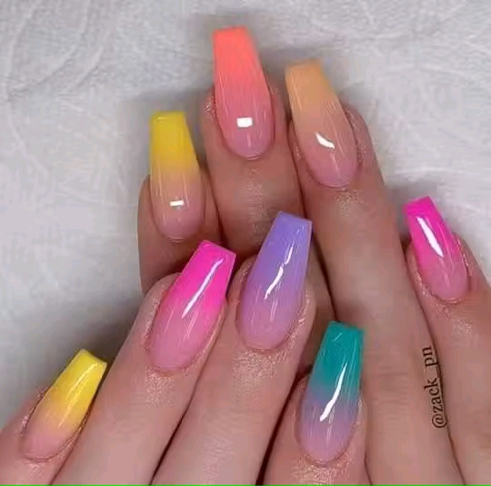 Ombre Nails-Gel X/Acrylic