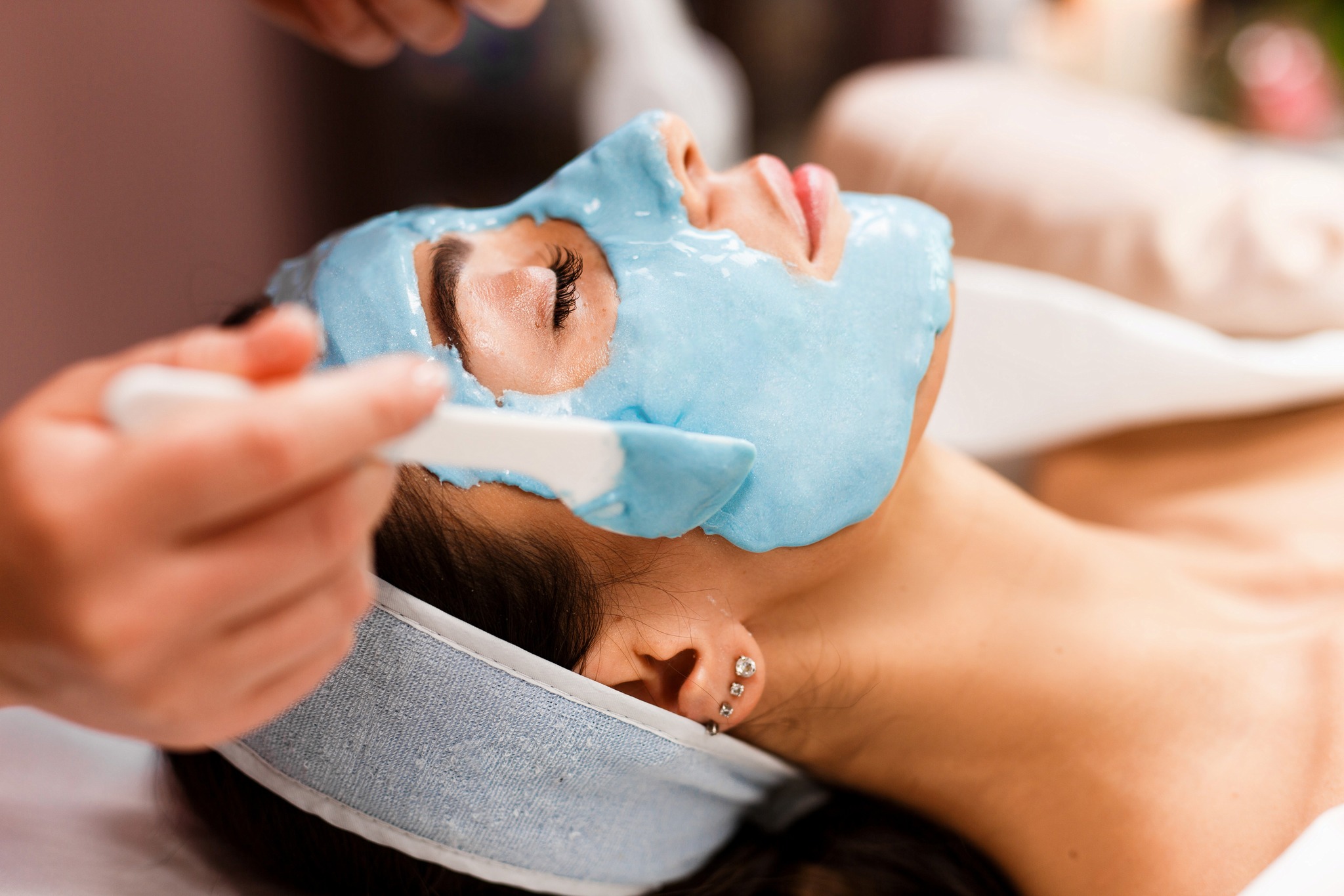 HydroGlow Facial