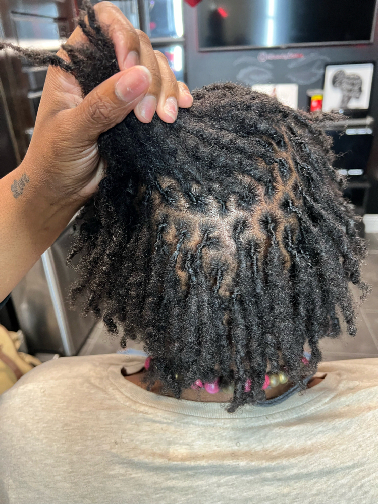 Interlocking / Retightening Locs