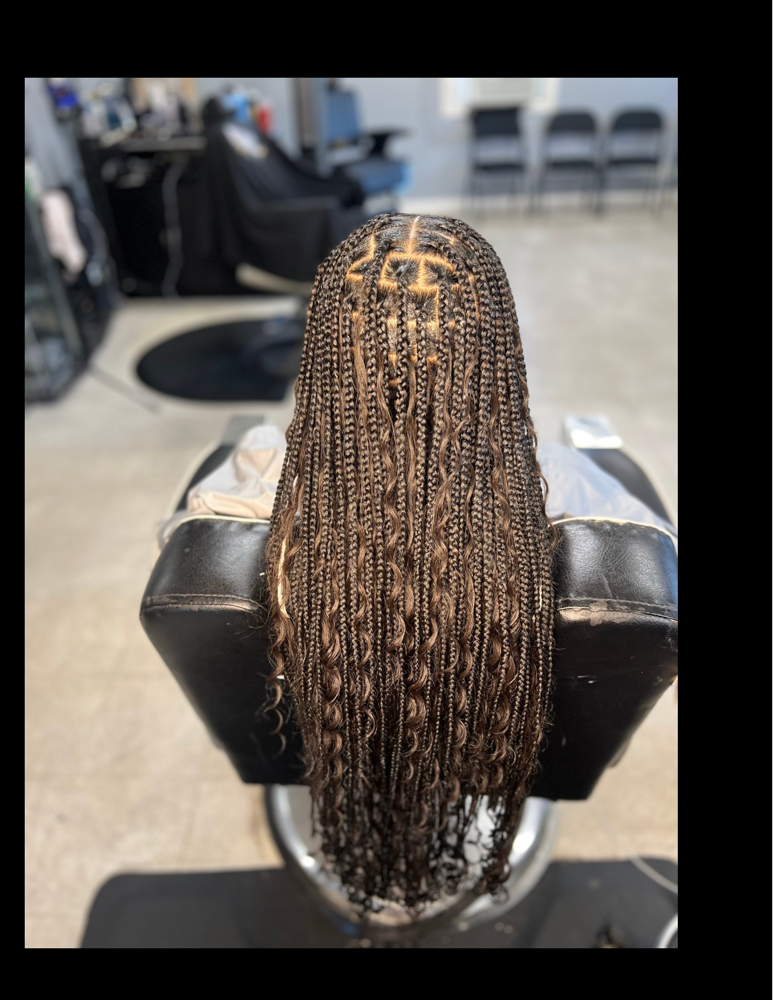 Medium Boho Knotless W/ Human Hair
