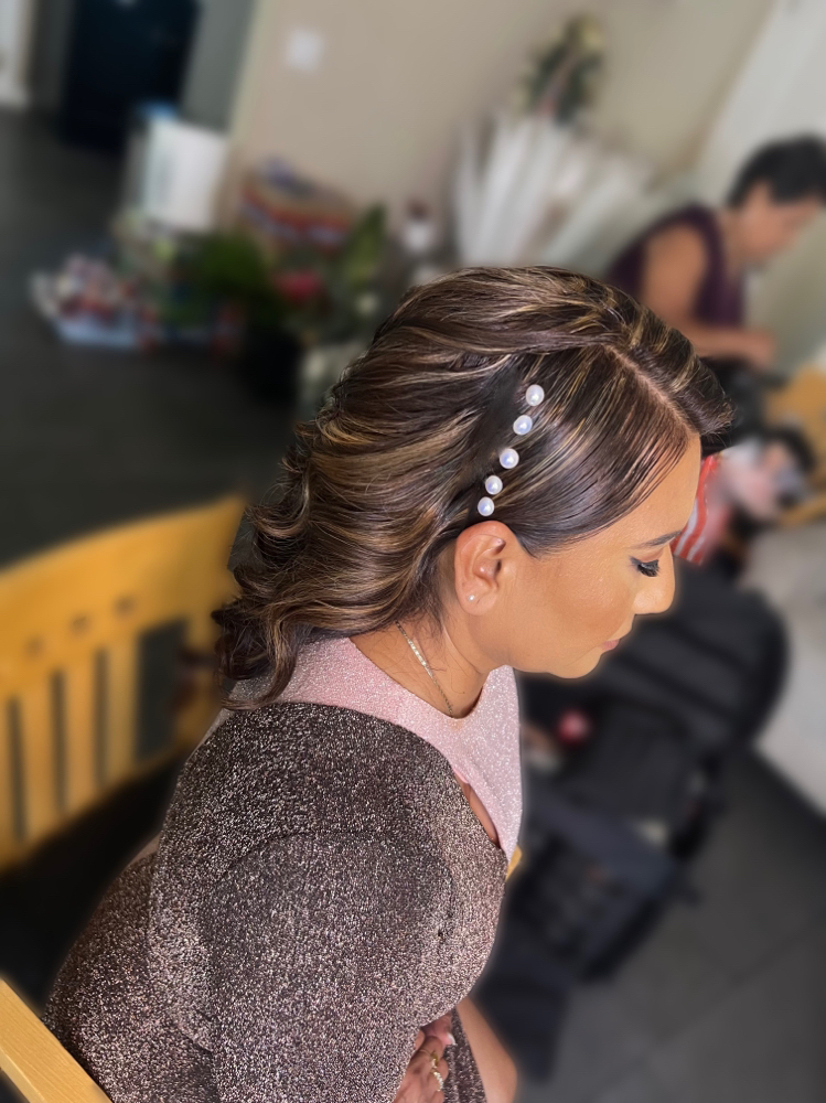 Curls W. Swept Side