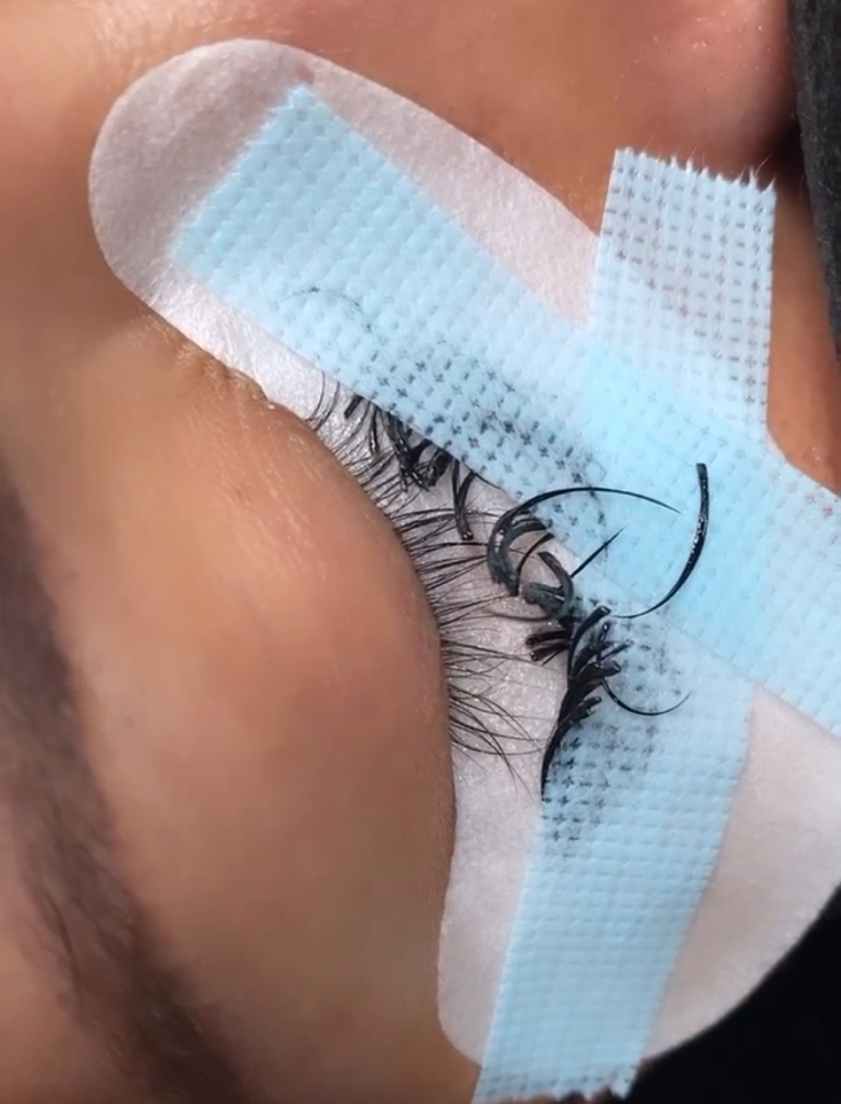 Lash Removal at Mireya in Riverside, CA