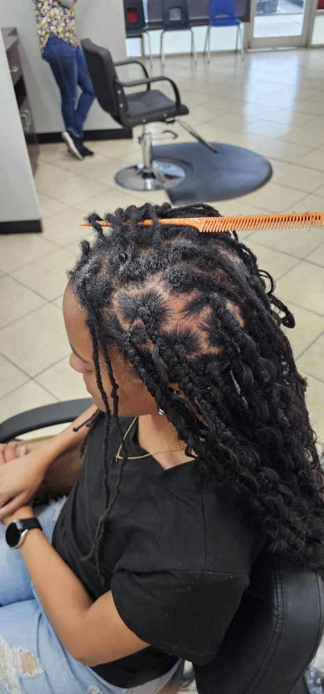 Large Bohemian Knotless Braids