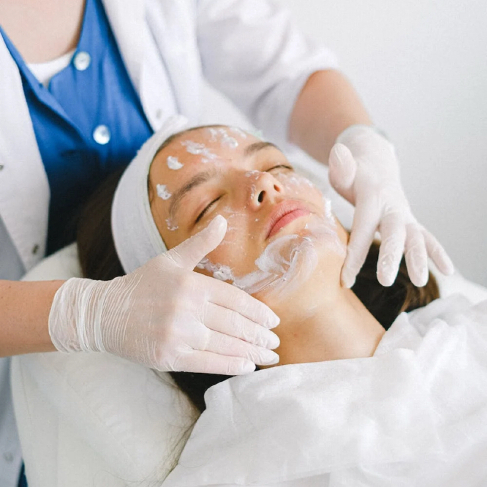 Facial Full Pre - School 10 And 18 at SiempreBellasBeautySpa in North Miami, FL