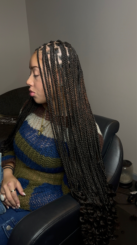 Smedium knotless braids