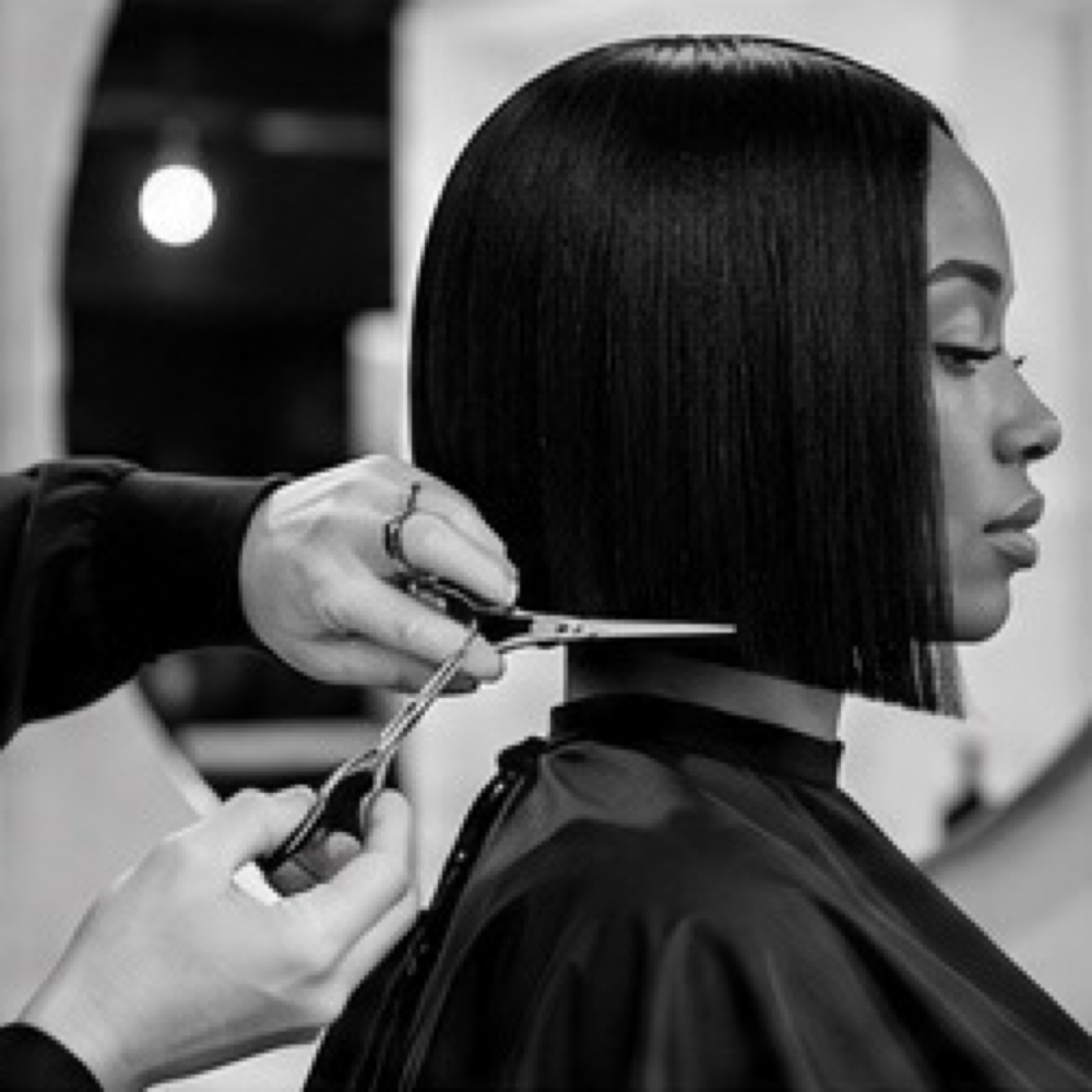 SIGNATURE CUTTING EXPERIENCES at NATURAL IS KEY in Smyrna, TN