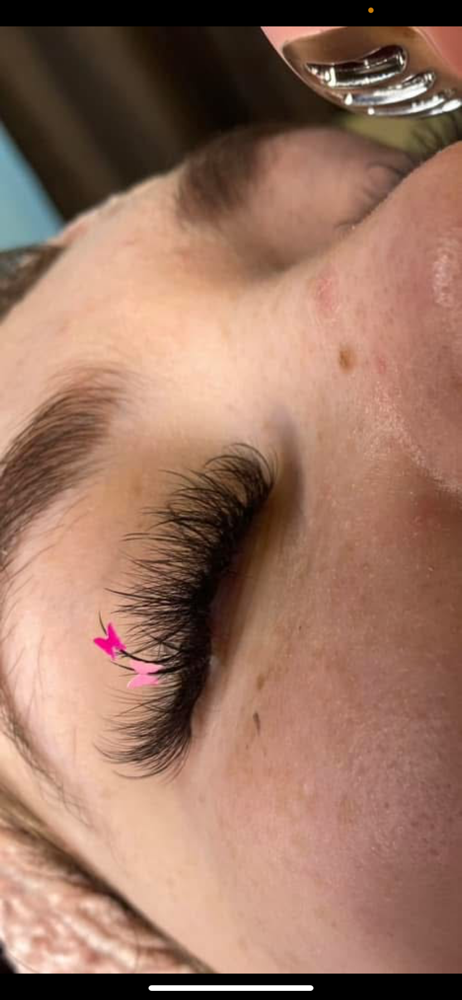 Hybrid Eyelash Extensions