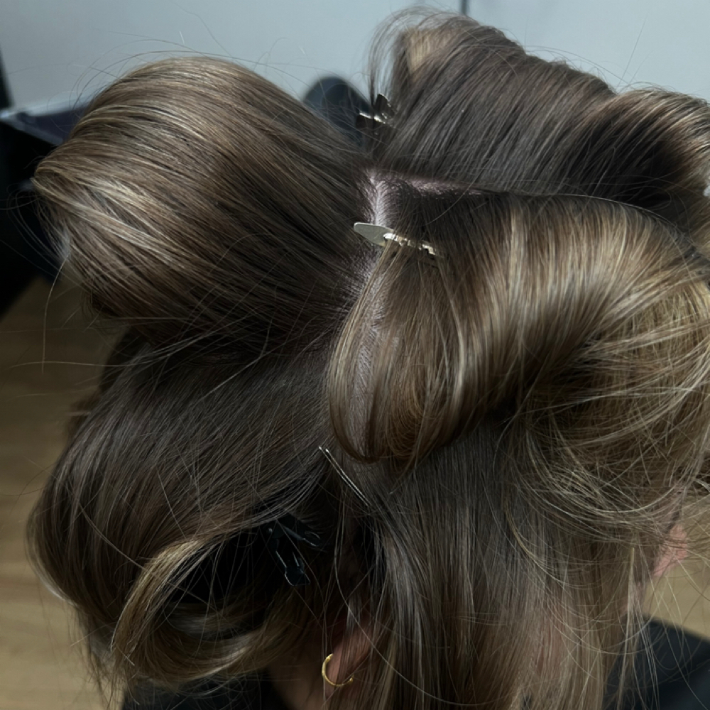 Extension Shampoo & Style at Bleach Babe Hair in Riverside, CA