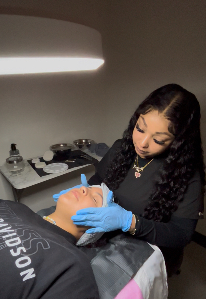 🥰 Sensitive Skin Soother Facial