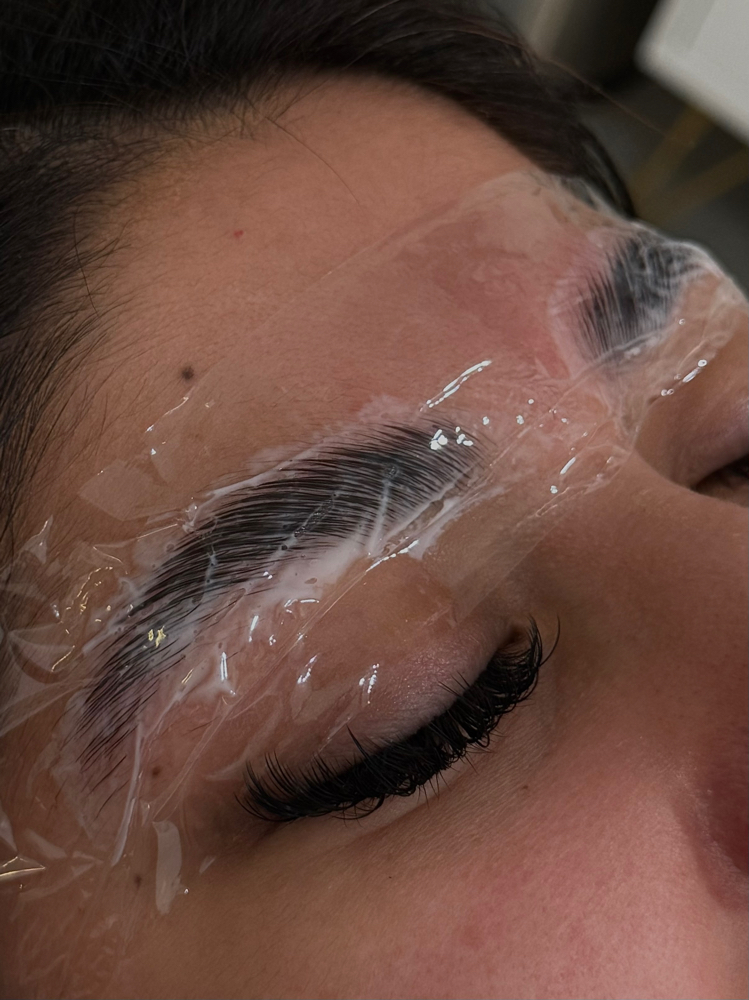 Brow Lamination