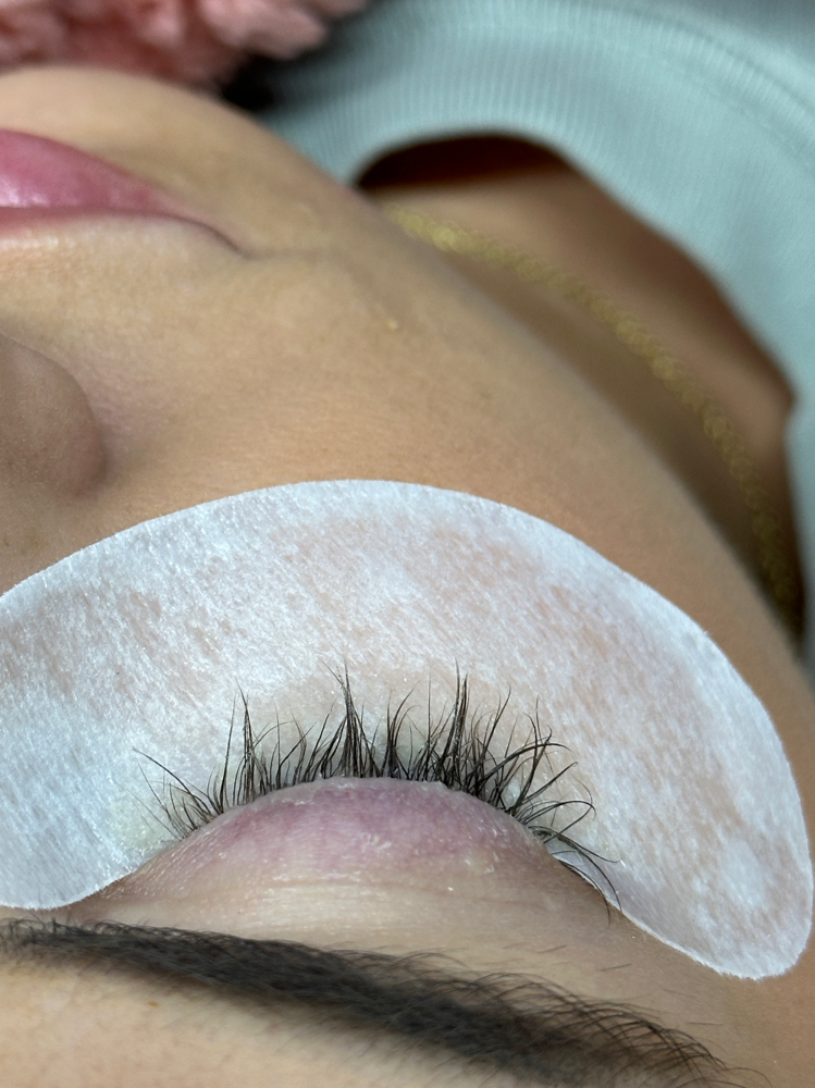 Lash Removal