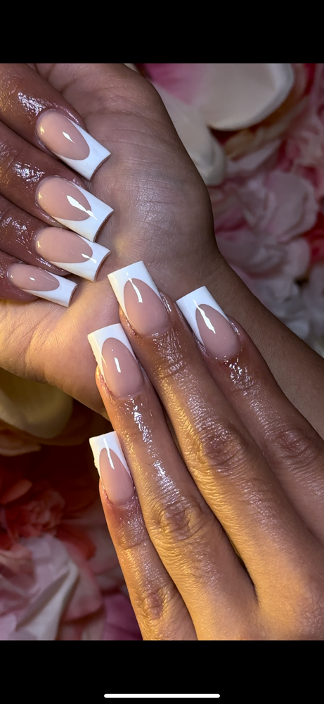 Medium Full Set French Tips