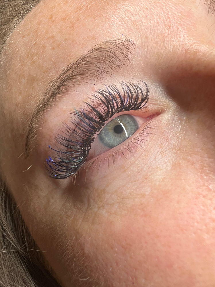 Hybrid Full Set at TaylorMade Lash Lounge in Cleveland, TX