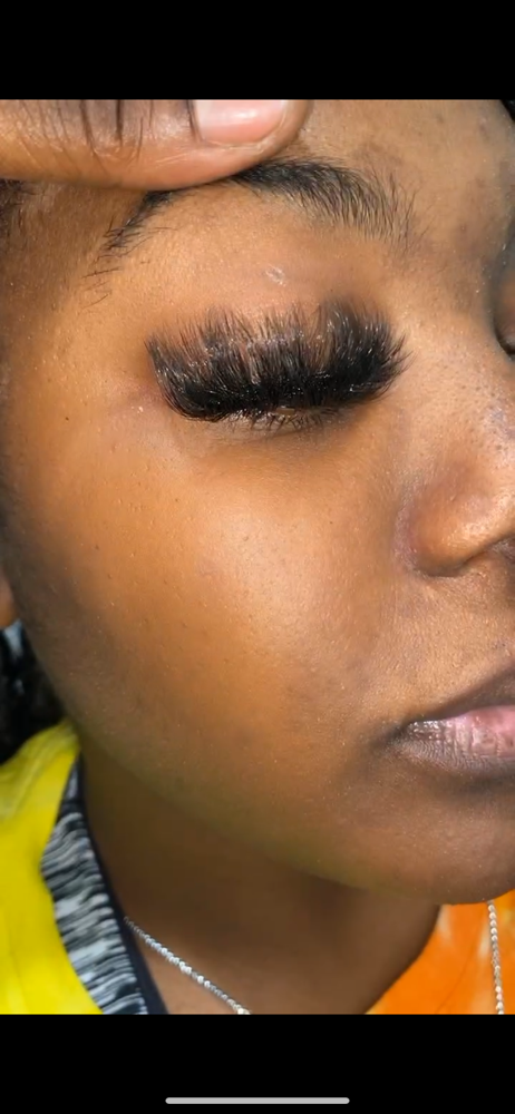 Cluster Lashes