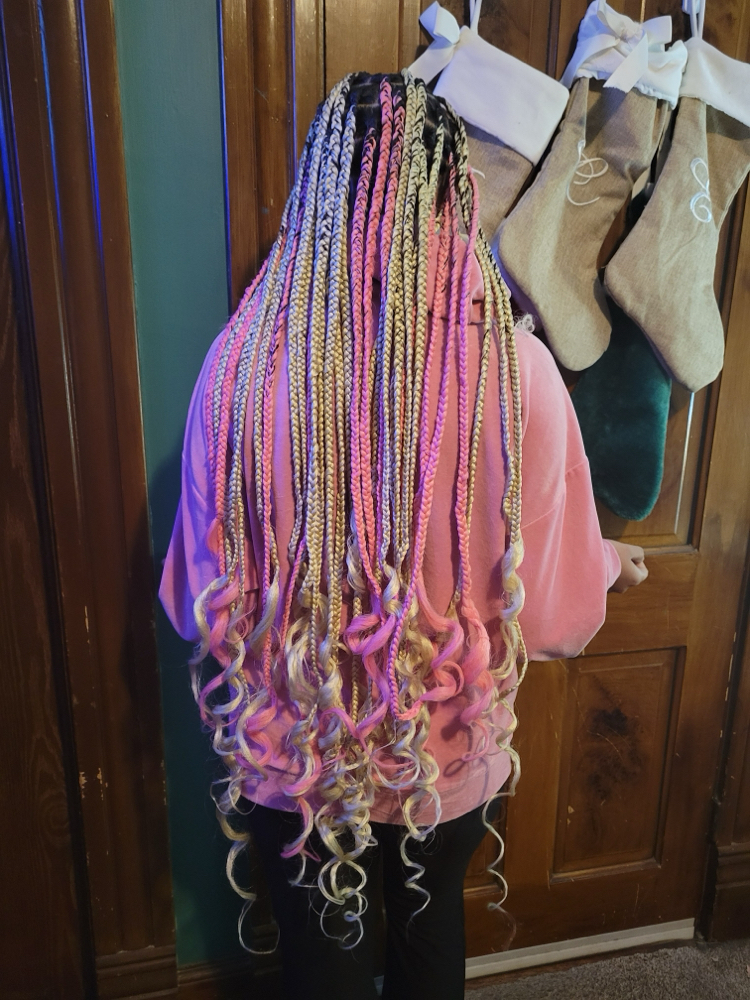 Medium knotless braids