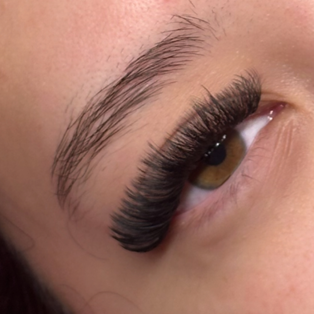 VOLUME FULL SET at The Lash & Beauty Lounge LLC in Pearland, TX