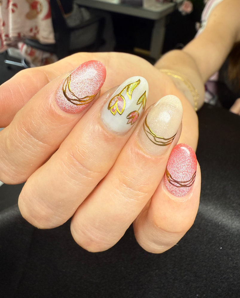 Structured Mani at saavia in Omaha, NE