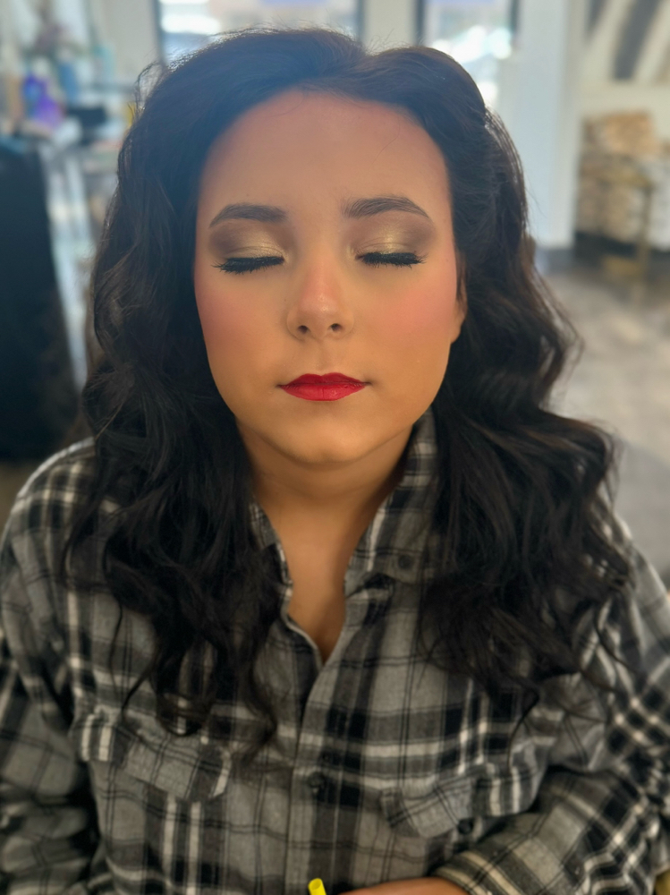 MAKEUP
