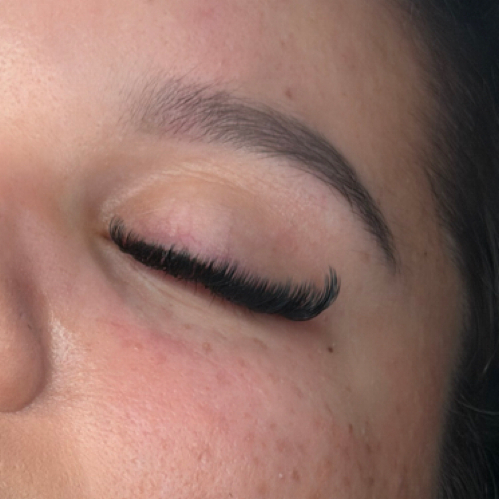 Lash Retouch ( ALL SETS ) at Beautifiedbyabrii in me, FL