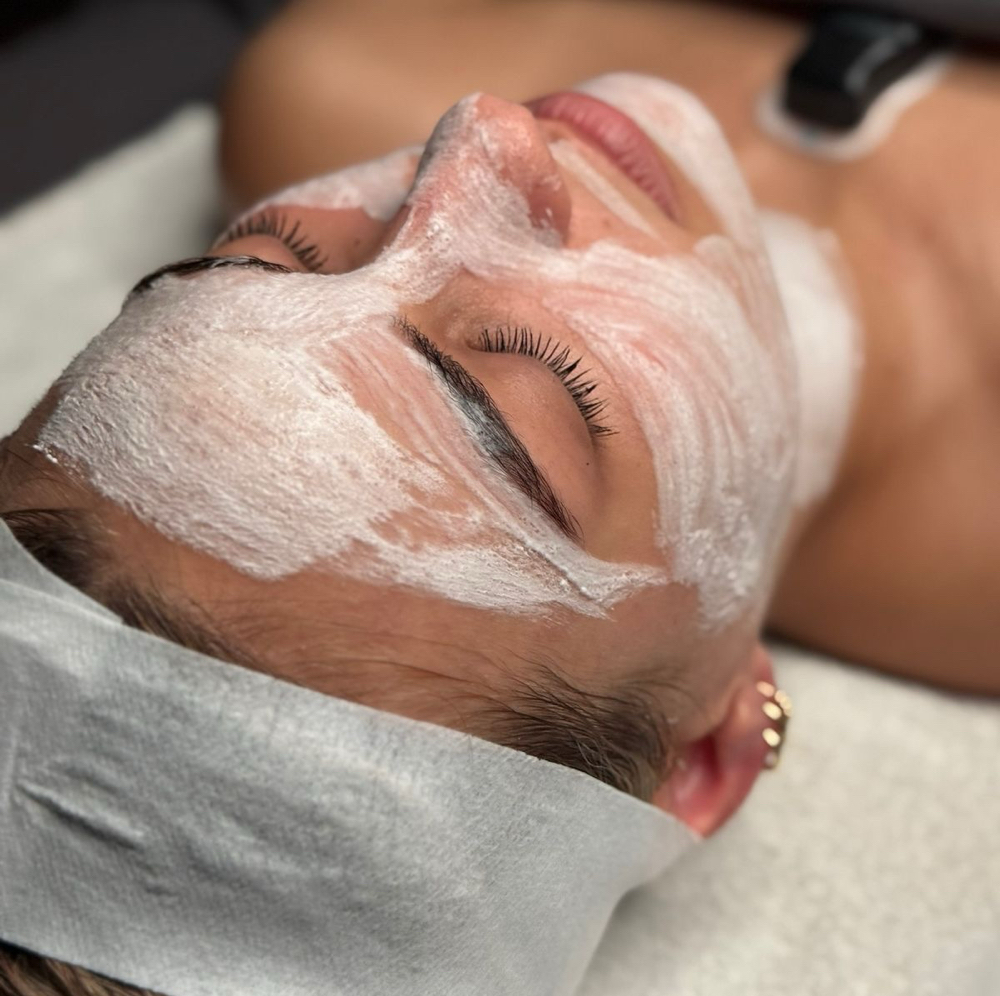 Teen Skin Rest at Vaya Skin Club in Long Beach, CA