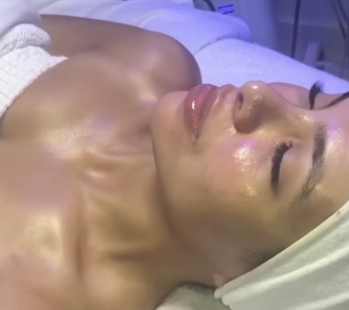60 Minute Bespoke Facial