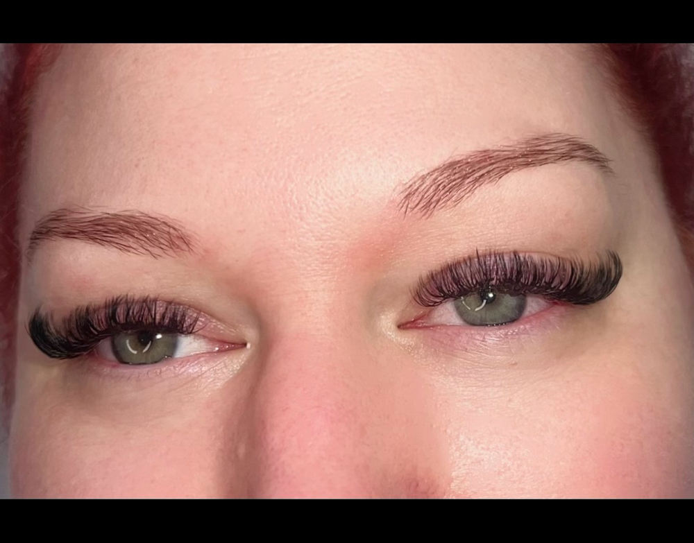 Volume Lash Extensions
