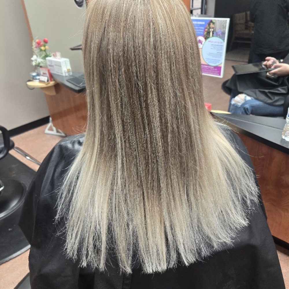 Ombre Hair Coloring at Amyzing Hair LLC in Mayville, WI